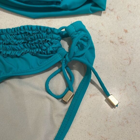 Kenneth Cole Reaction bikini SZ medium - Picture 2 of 7